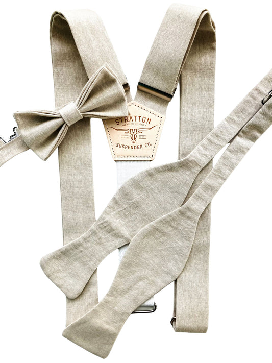 Ivory beige linen suspenders paired with a matching pre-tied and self-tie bow tie set. Handmade by Stratton Suspender Co. in Texas, perfect for groomsmen and vintage-inspired formalwear at weddings.
