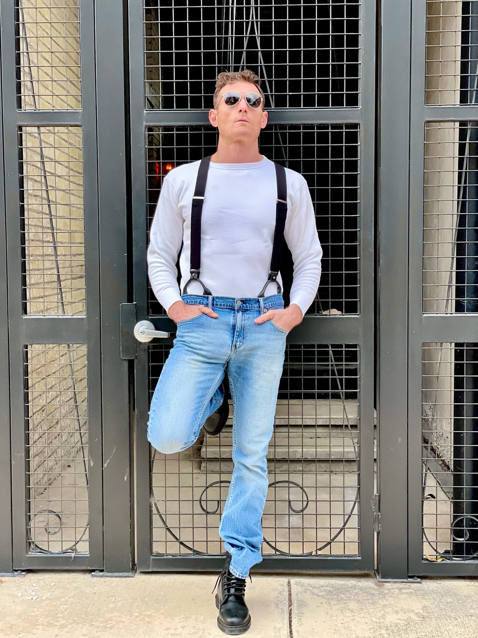 Handmade black linen button-on suspenders with full-grain veg-tan leather and premium woven elastic back strap. Ethically crafted in Texas, perfect for heritage menswear, rugged denim, and classic American style. A timeless alternative to belts for a refined fit.