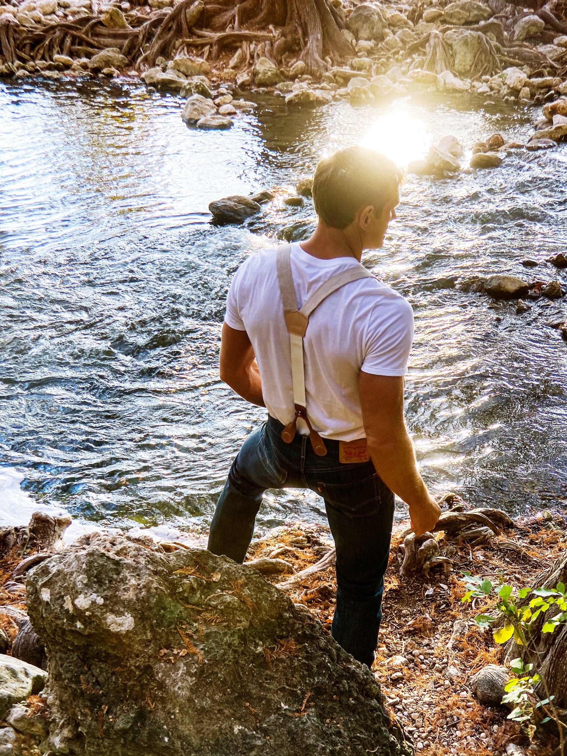 Stratton Suspenders Beige with Tan Clasps with white t-shirt and Jeans